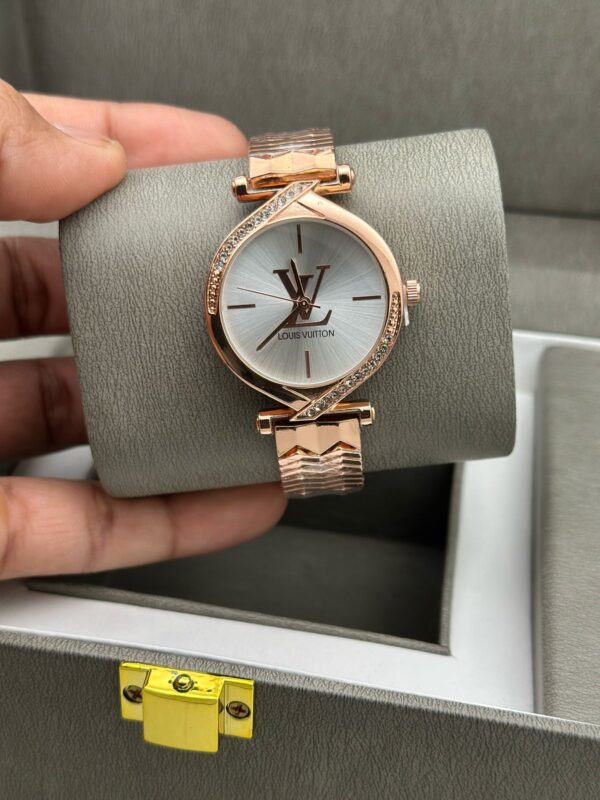 LOUIS VITTON WOMENS PREMIUM WATCHES