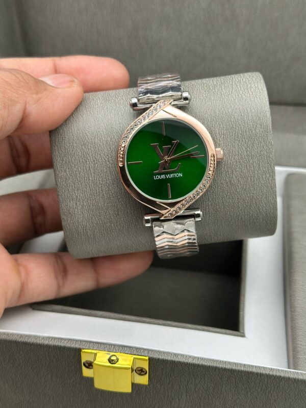LOUIS VITTON WOMENS PREMIUM WATCHES