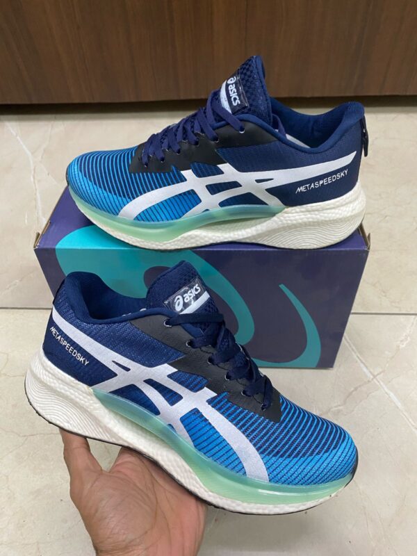IMPORTED HIGH QUALITY SHOES WITH CREASE PROTECTOR INSIDE HIGH QUALITY AND COMFORT GUARANTEE FOR MENS AND WOMENS ( BA)