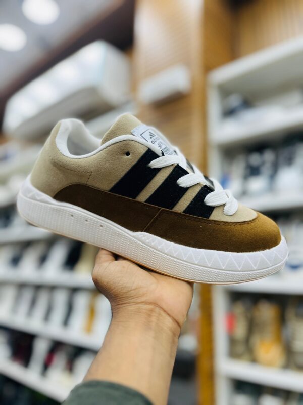 IMPORTED HIGH QUALITY SHOES WITH CREASE PROTECTOR INSIDE HIGH QUALITY AND COMFORT GUARANTEE FOR MENS AND WOMENS ( BA)