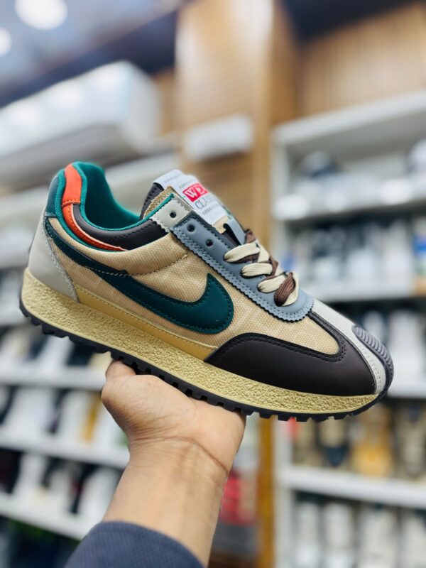 IMPORTED HIGH QUALITY SHOES WITH CREASE PROTECTOR INSIDE HIGH QUALITY AND COMFORT GUARANTEE FOR MENS AND WOMENS ( BA)