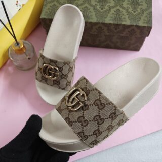 IMPORTED HIGH QUALITY SHOES WITH CREASE PROTECTOR INSIDE HIGH QUALITY AND COMFORT GUARANTEE FOR MENS AND WOMENS ( BA)