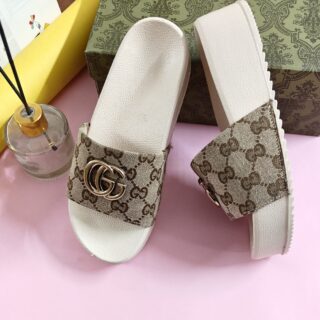 IMPORTED HIGH QUALITY SHOES WITH CREASE PROTECTOR INSIDE HIGH QUALITY AND COMFORT GUARANTEE FOR MENS AND WOMENS ( BA)