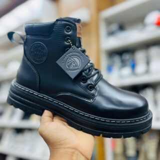 IMPORTED HIGH QUALITY SHOES WITH CREASE PROTECTOR INSIDE HIGH QUALITY AND COMFORT GUARANTEE FOR MENS AND WOMENS ( BA)