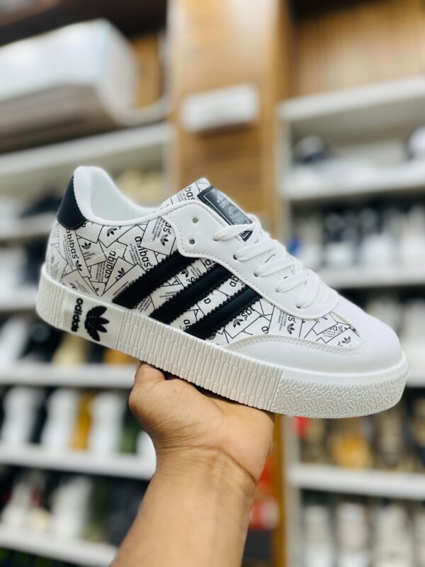 IMPORTED HIGH QUALITY SHOES WITH CREASE PROTECTOR INSIDE HIGH QUALITY AND COMFORT GUARANTEE FOR MENS AND WOMENS ( BA)