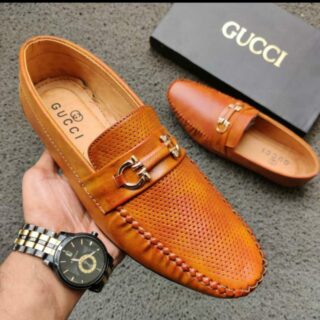 IMPORTED HIGH QUALITY SHOES WITH CREASE PROTECTOR INSIDE HIGH QUALITY AND COMFORT GUARANTEE FOR MENS AND WOMENS ( BA)