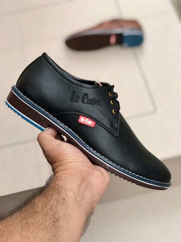 IMPORTED HIGH QUALITY SHOES WITH CREASE PROTECTOR INSIDE HIGH QUALITY AND COMFORT GUARANTEE FOR MENS AND WOMENS ( BA)