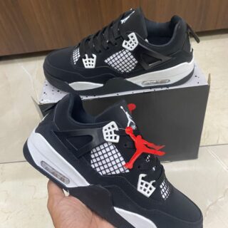 IMPORTED HIGH QUALITY SHOES WITH CREASE PROTECTOR INSIDE HIGH QUALITY AND COMFORT GUARANTEE FOR MENS AND WOMENS ( BA)