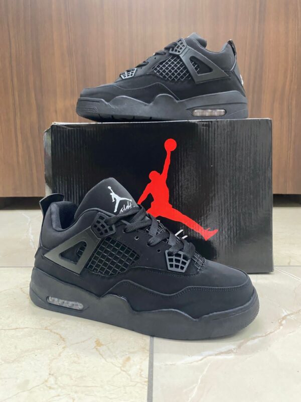IMPORTED HIGH QUALITY SHOES WITH CREASE PROTECTOR INSIDE HIGH QUALITY AND COMFORT GUARANTEE FOR MENS AND WOMENS ( BA)