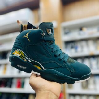 IMPORTED HIGH QUALITY SHOES WITH CREASE PROTECTOR INSIDE HIGH QUALITY AND COMFORT GUARANTEE FOR MENS AND WOMENS ( BA)
