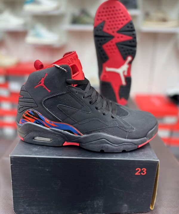 IMPORTED HIGH QUALITY SHOES WITH CREASE PROTECTOR INSIDE HIGH QUALITY AND COMFORT GUARANTEE FOR MENS AND WOMENS ( BA)