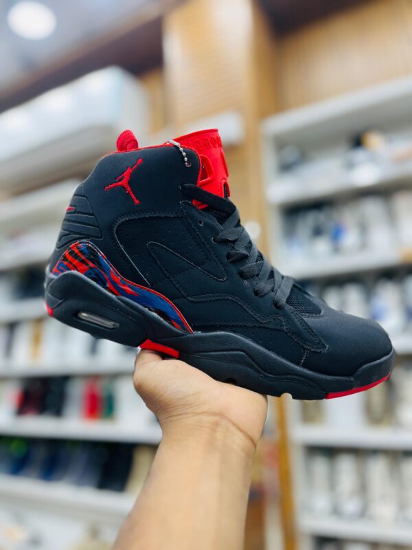 IMPORTED HIGH QUALITY SHOES WITH CREASE PROTECTOR INSIDE HIGH QUALITY AND COMFORT GUARANTEE FOR MENS AND WOMENS ( BA)