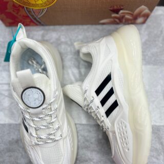 IMPORTED HIGH QUALITY SHOES WITH CREASE PROTECTOR INSIDE HIGH QUALITY AND COMFORT GUARANTEE FOR MENS AND WOMENS ( BA)