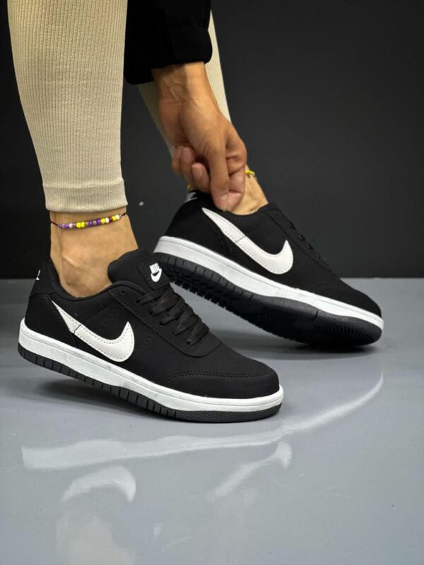 IMPORTED HIGH QUALITY SHOES WITH CREASE PROTECTOR INSIDE HIGH QUALITY AND COMFORT GUARANTEE FOR MENS AND WOMENS ( BA)