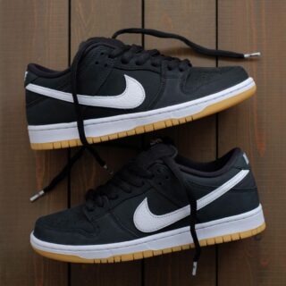 IMPORTED HIGH QUALITY SHOES WITH CREASE PROTECTOR INSIDE HIGH QUALITY AND COMFORT GUARANTEE FOR MENS AND WOMENS ( BA)