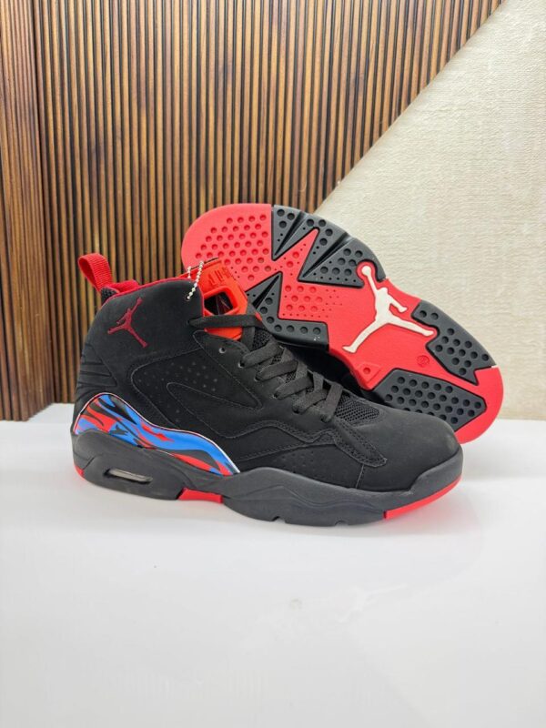IMPORTED HIGH QUALITY SHOES WITH CREASE PROTECTOR INSIDE HIGH QUALITY AND COMFORT GUARANTEE FOR MENS AND WOMENS ( BA)