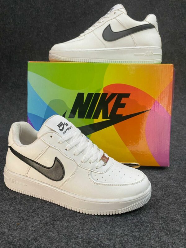 IMPORTED HIGH QUALITY SHOES WITH CREASE PROTECTOR INSIDE HIGH QUALITY AND COMFORT GUARANTEE FOR MENS AND WOMENS ( BA)