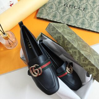 IMPORTED HIGH QUALITY SHOES WITH CREASE PROTECTOR INSIDE HIGH QUALITY AND COMFORT GUARANTEE FOR MENS AND WOMENS ( BA)