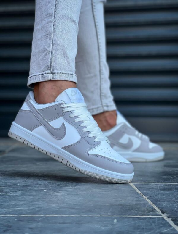 IMPORTED HIGH QUALITY SHOES WITH CREASE PROTECTOR INSIDE HIGH QUALITY AND COMFORT GUARANTEE FOR MENS AND WOMENS ( BA)