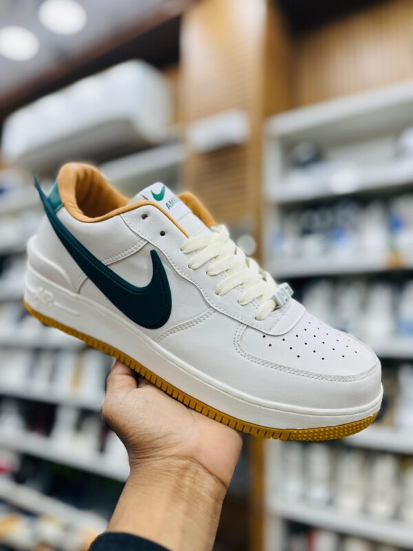 IMPORTED HIGH QUALITY SHOES WITH CREASE PROTECTOR INSIDE HIGH QUALITY AND COMFORT GUARANTEE FOR MENS AND WOMENS ( BA)