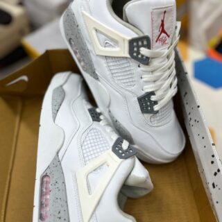 IMPORTED HIGH QUALITY SHOES WITH CREASE PROTECTOR INSIDE HIGH QUALITY AND COMFORT GUARANTEE FOR MENS AND WOMENS ( BA)