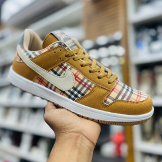 IMPORTED HIGH QUALITY SHOES WITH CREASE PROTECTOR INSIDE HIGH QUALITY AND COMFORT GUARANTEE FOR MENS AND WOMENS ( BA)