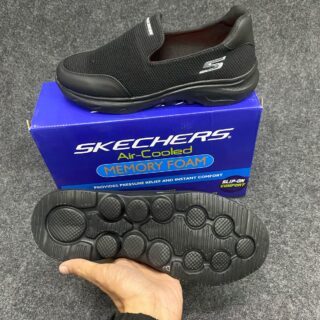 IMPORTED HIGH QUALITY SHOES WITH CREASE PROTECTOR INSIDE HIGH QUALITY AND COMFORT GUARANTEE FOR MENS AND WOMENS ( BA)