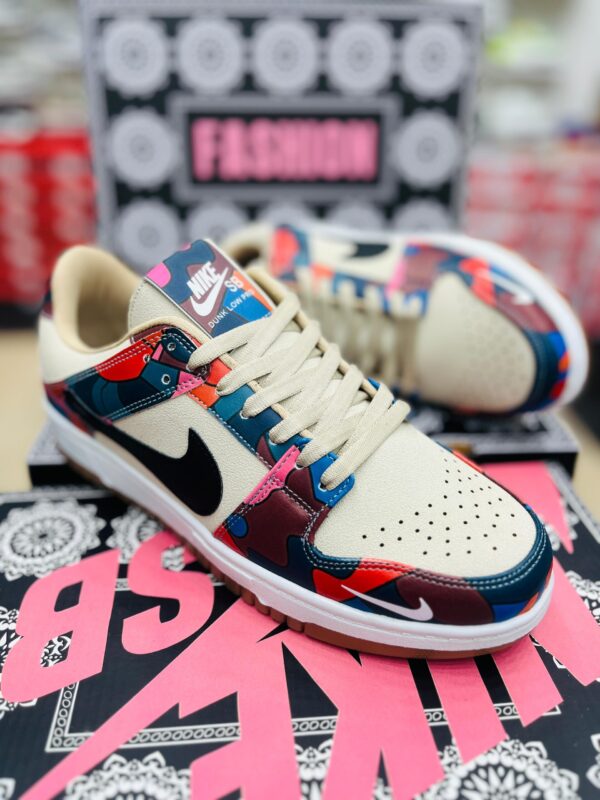 IMPORTED HIGH QUALITY SHOES WITH CREASE PROTECTOR INSIDE HIGH QUALITY AND COMFORT GUARANTEE FOR MENS AND WOMENS ( BA)