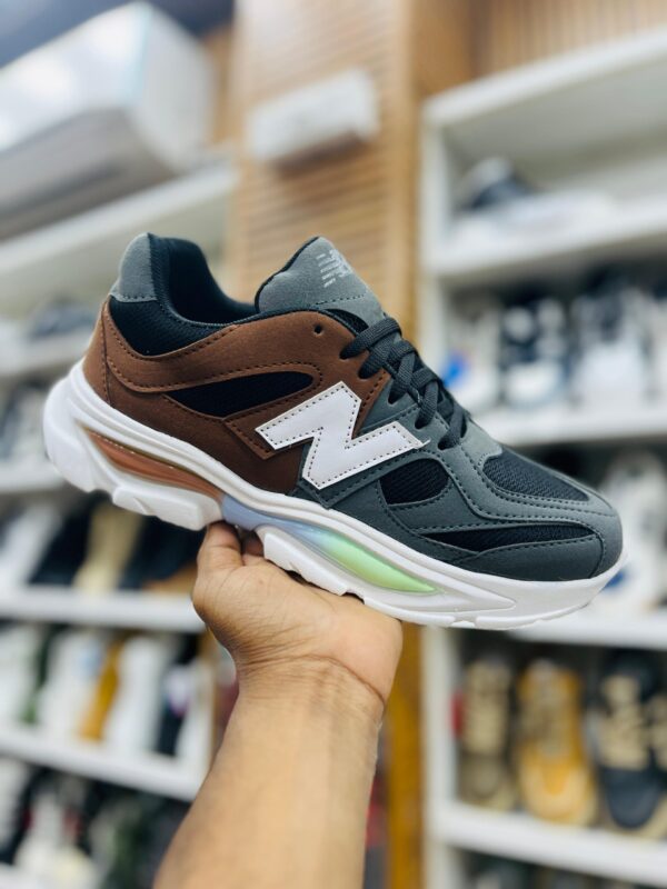 Shoes imported top quality brand (BA) for mens and womens