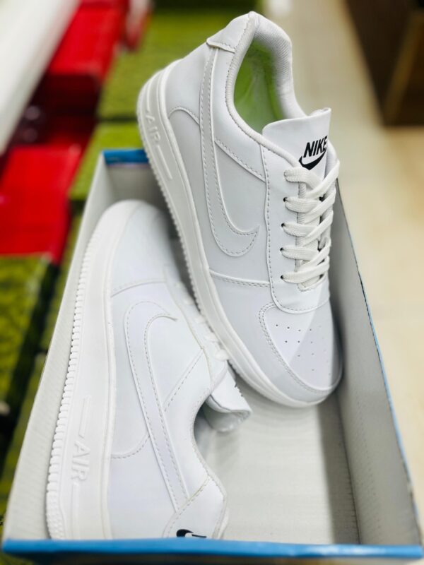 Shoes imported top quality brand (BA) for mens and womens