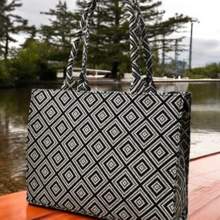 IMPORTED WOMENS PURE LEATHER HIGH QUALITY HANDBAGS FOR ALL STYLES