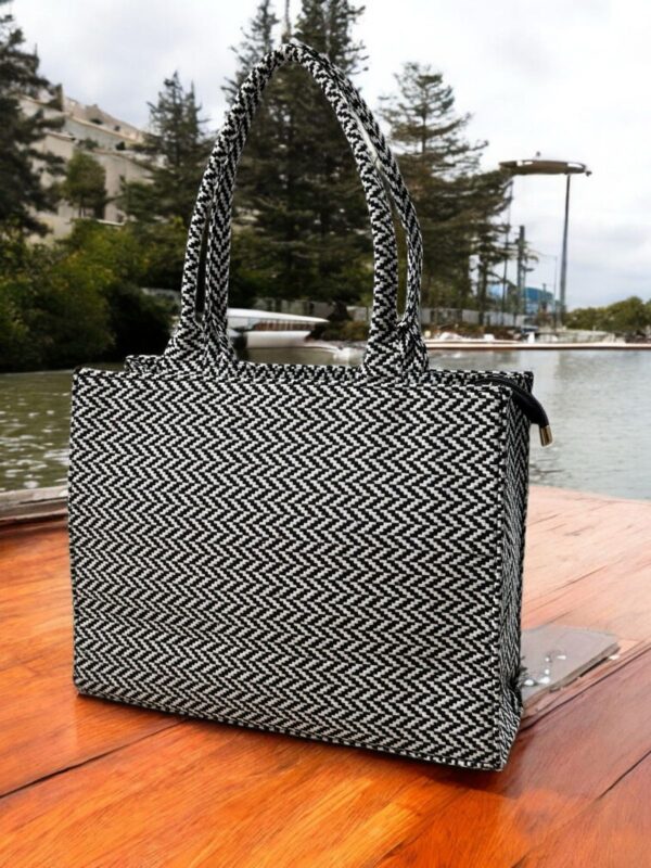 IMPORTED WOMENS PURE LEATHER HIGH QUALITY HANDBAGS FOR ALL STYLES