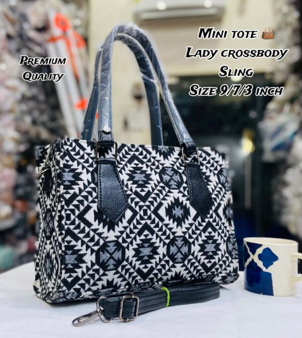 IMPORTED WOMENS PURE LEATHER HIGH QUALITY HANDBAGS FOR ALL STYLES
