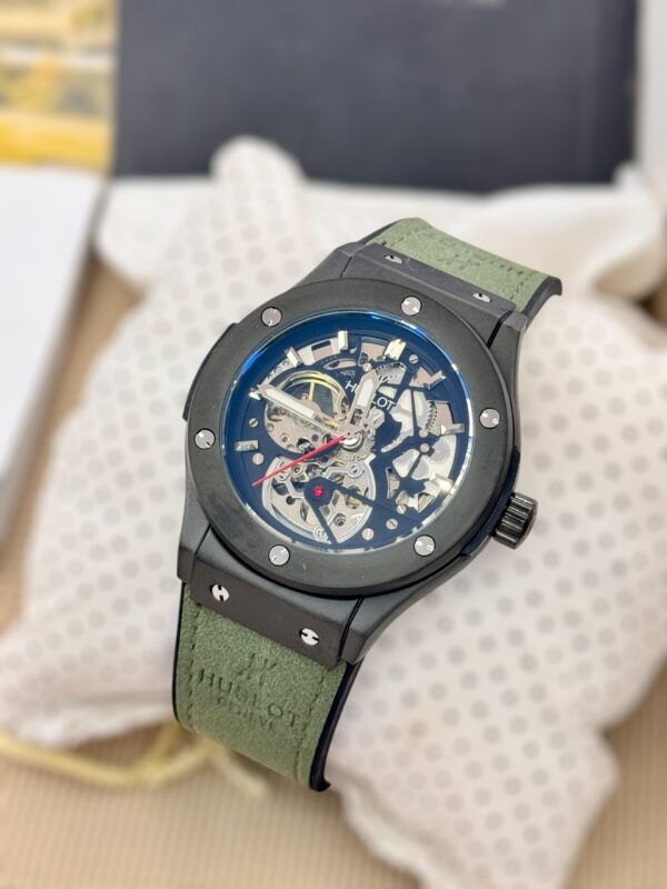 HUBLOT MENS PREMIUM WATCH AUTOMATIC MODEL STYLISH WATCH