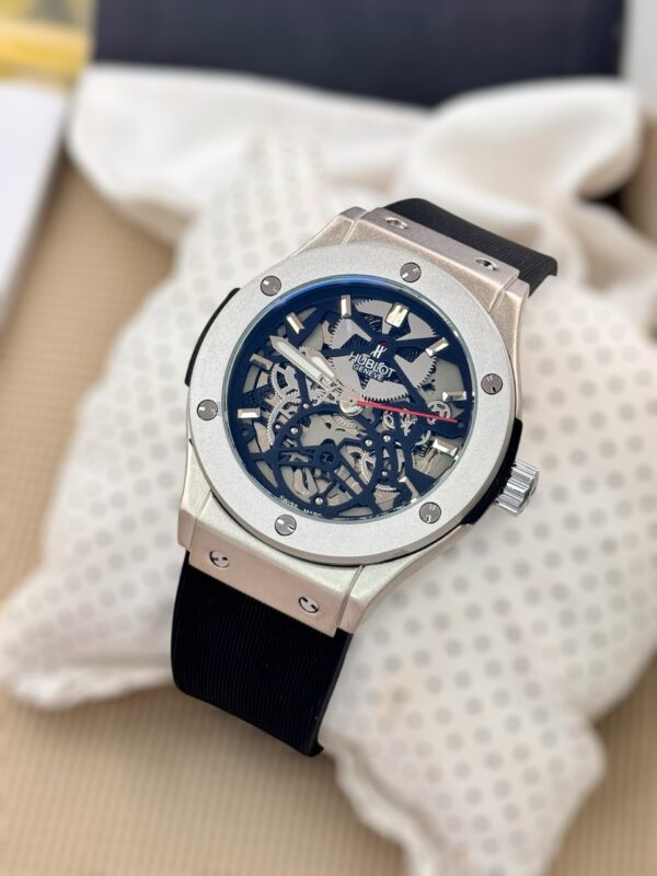 HUBLOT MENS PREMIUM WATCH AUTOMATIC MODEL STYLISH WATCH