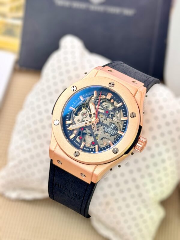 HUBLOT MENS PREMIUM WATCH AUTOMATIC MODEL STYLISH WATCH
