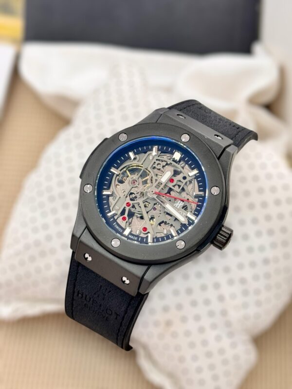 HUBLOT MENS PREMIUM WATCH AUTOMATIC MODEL STYLISH WATCH