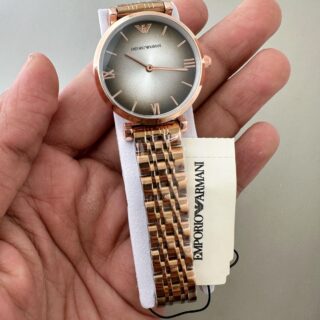 EMPORIO ARMANI WOMENS PREMIUM WEIGHT LESS WATCH FOR ALL TIME USE STAINLESS STEEL
