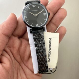 EMPORIO ARMANI WOMENS PREMIUM WEIGHT LESS WATCH FOR ALL TIME USE STAINLESS STEEL