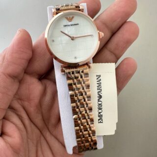 EMPORIO ARMANI WOMENS PREMIUM WEIGHT LESS WATCH FOR ALL TIME USE STAINLESS STEEL