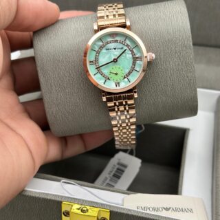 EMPORIO ARMANI WOMENS PREMIUM WEIGHT LESS WATCH FOR ALL TIME USE STAINLESS STEEL