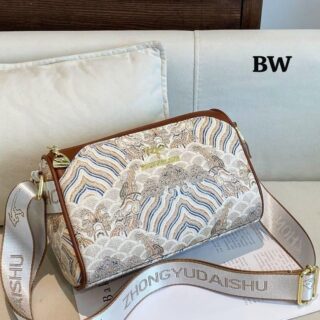 IMPORTED WOMENS PURE LEATHER HIGH QUALITY HANDBAGS FOR ALL STYLES