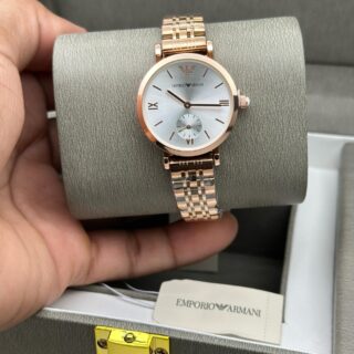 EMPORIO ARMANI WOMENS PREMIUM WEIGHT LESS WATCH FOR ALL TIME USE STAINLESS STEEL