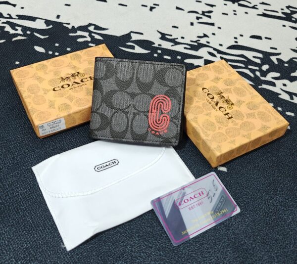 BIG BRANDS MENS WALLETS AND BELTS (VISIBLE IN IMAGE