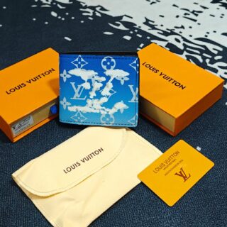 BIG BRANDS MENS WALLETS AND BELTS (VISIBLE IN IMAGE