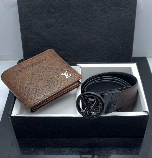 BIG BRANDS MENS WALLETS AND BELTS (VISIBLE IN IMAGE