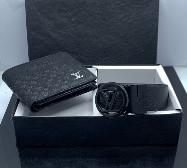 BIG BRANDS MENS WALLETS AND BELTS (VISIBLE IN IMAGE