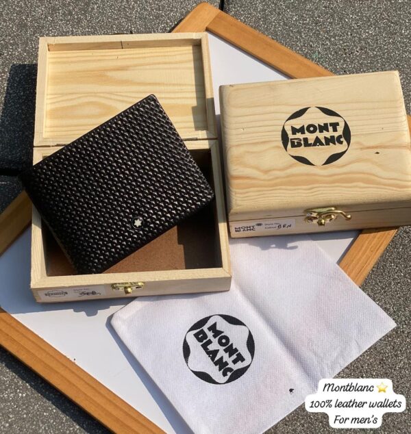 BIG BRANDS MENS WALLETS AND BELTS (VISIBLE IN IMAGE
