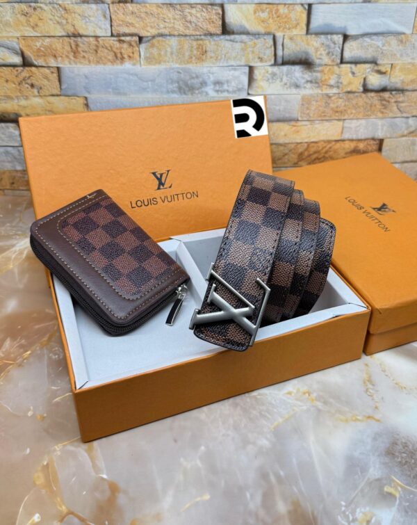 BIG BRANDS MENS WALLETS AND BELTS (VISIBLE IN IMAGE