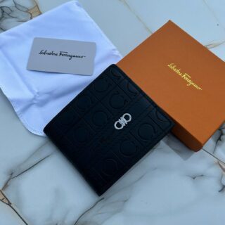 BIG BRANDS MENS WALLETS AND BELTS (VISIBLE IN IMAGE